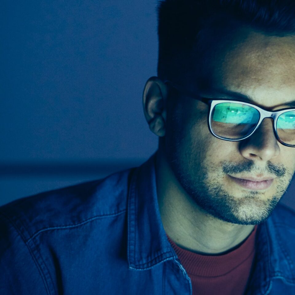 man-using-laptop 1-min